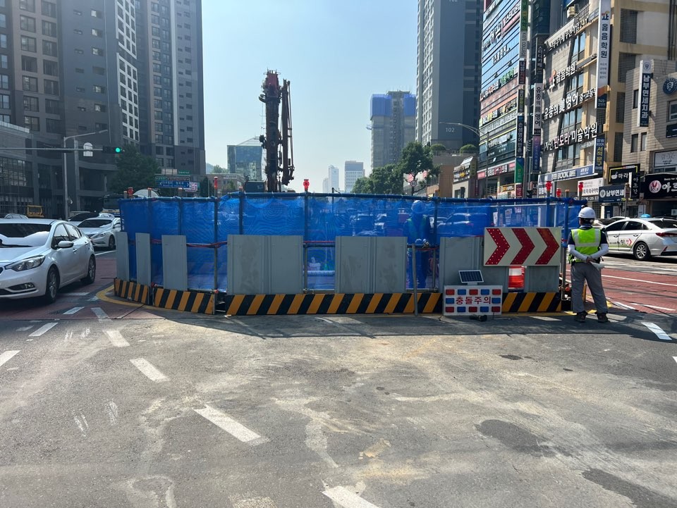 만촌역 지하연결통로 및 출입구 설치공사 중 비개착구간(URI)공사